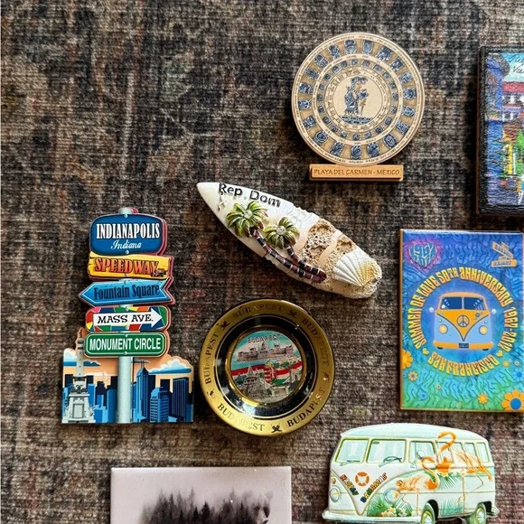 Assorted Decorative Travel Magnets Set - Picture 2 of 5